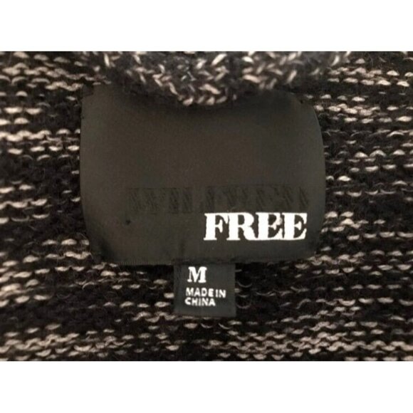 ARITZIA WILFRED FREE Cardigan Sweater Size Medium Black White Merino Alpaca - Picture 6 of 7